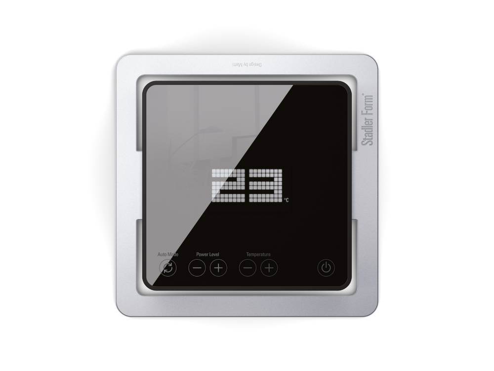 スタドラフォーム Anna BIG ファンヒーターのシルバーカラー外観。前面に操作パネルと風力調節ノブが配置された家庭用電気ヒーター