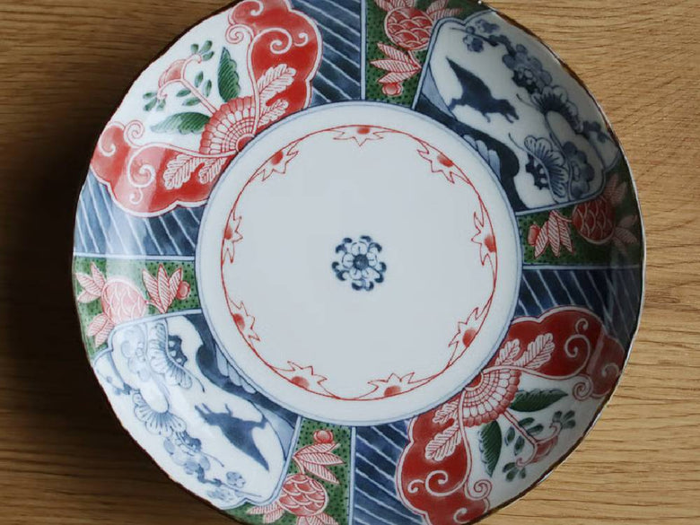 江戸っ子恐竜のデザインが施された美濃焼のまめ皿