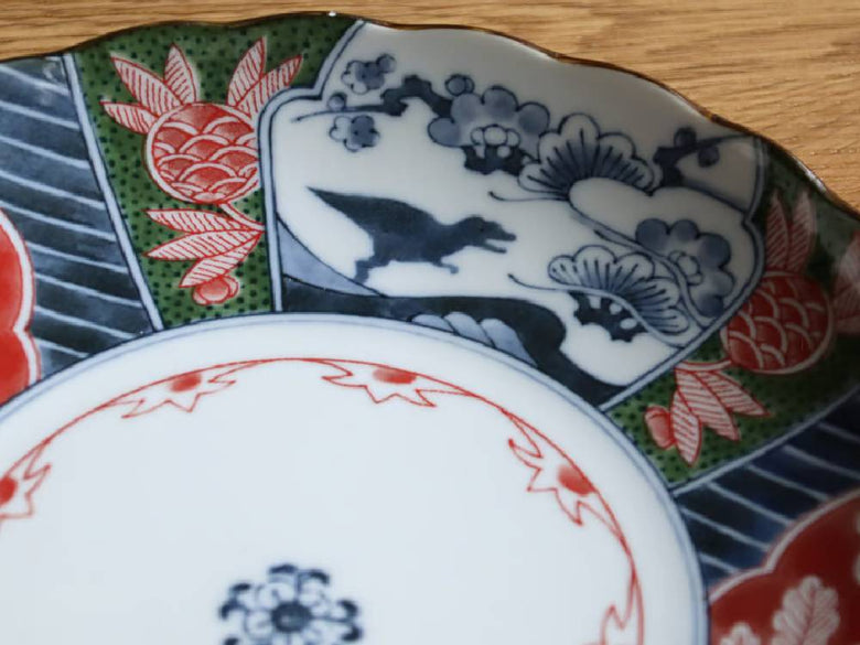 アワサカの美濃焼で作られた江戸っ子恐竜デザインの磁器まめ皿セット