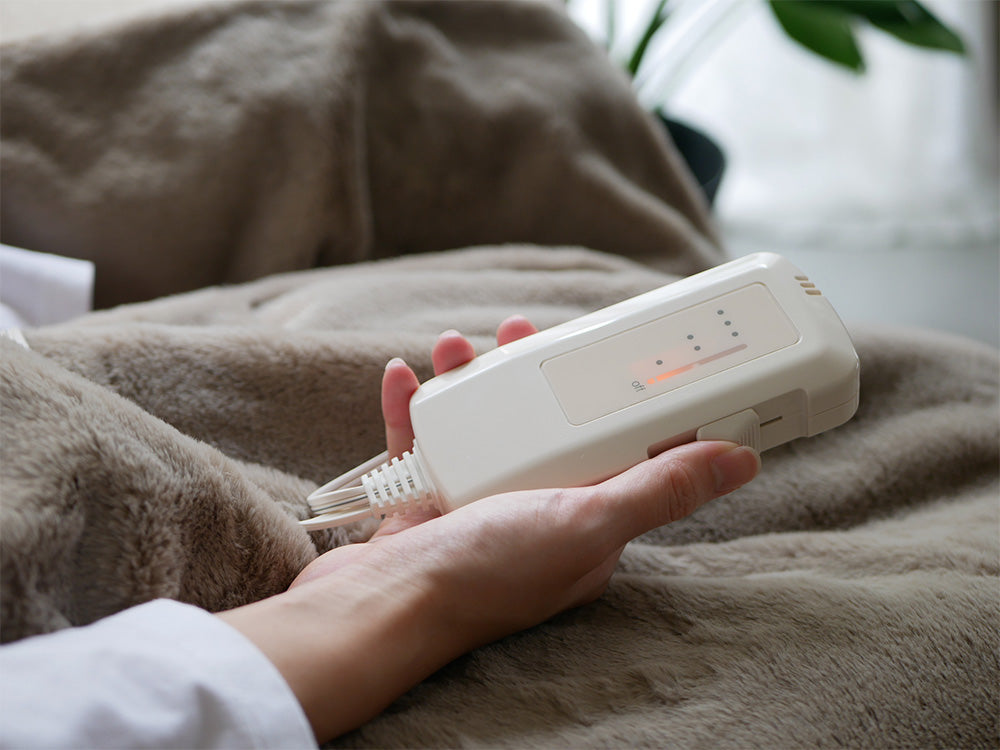 【LALACA/ララカ】洗えるなめらか素材の電子ヒーター付きヒーターブランケット