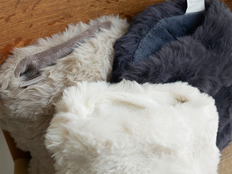 クワッズ蓄熱式湯たんぽ toron、ポリエステル製のふわふわな専用カバー