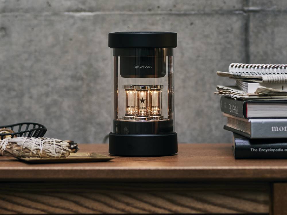 BALMUDA（バルミューダ）The Speakerの黒色スピーカー本体