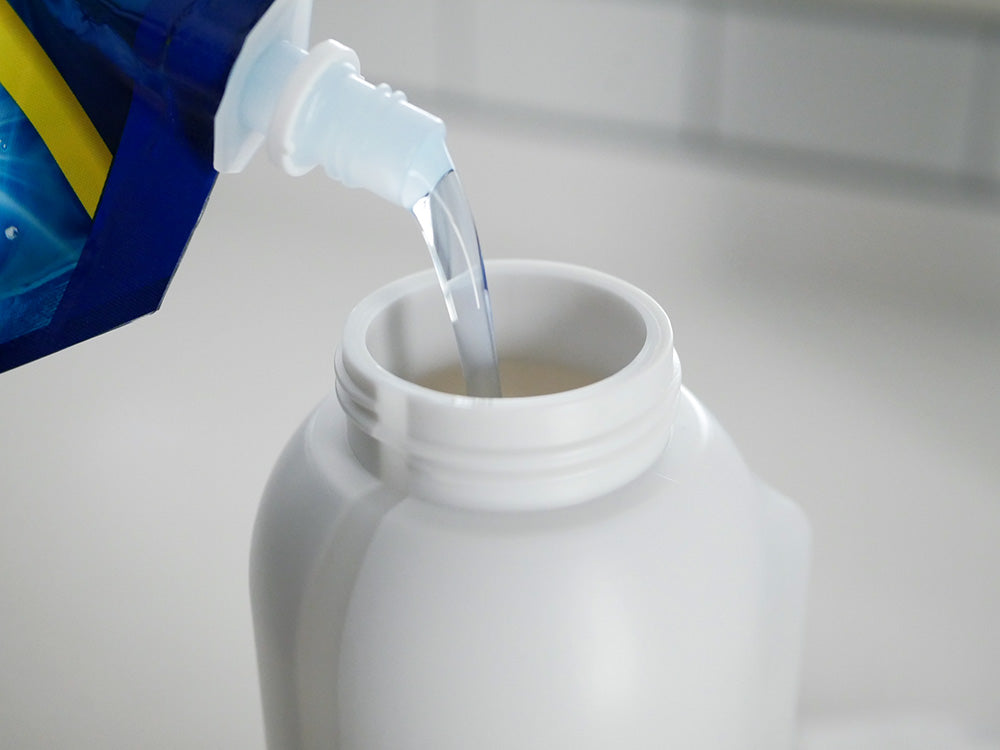 青色のマグネット付き片手計量可能な液体洗剤ボトル、500ml