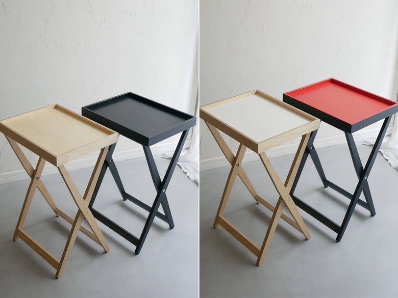 タカハシ産業のたためるサイドテーブル。ナチュラルなバーチプライウッド製で、コーヒーテーブルやデスクとして使用可能な折りたたみデザイン。