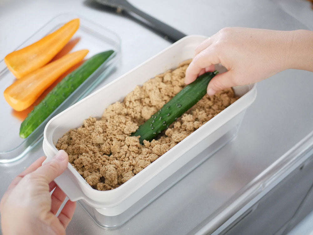 レイエのぬかどこボックス。野菜や食材を収納できるキッチン用食品容器