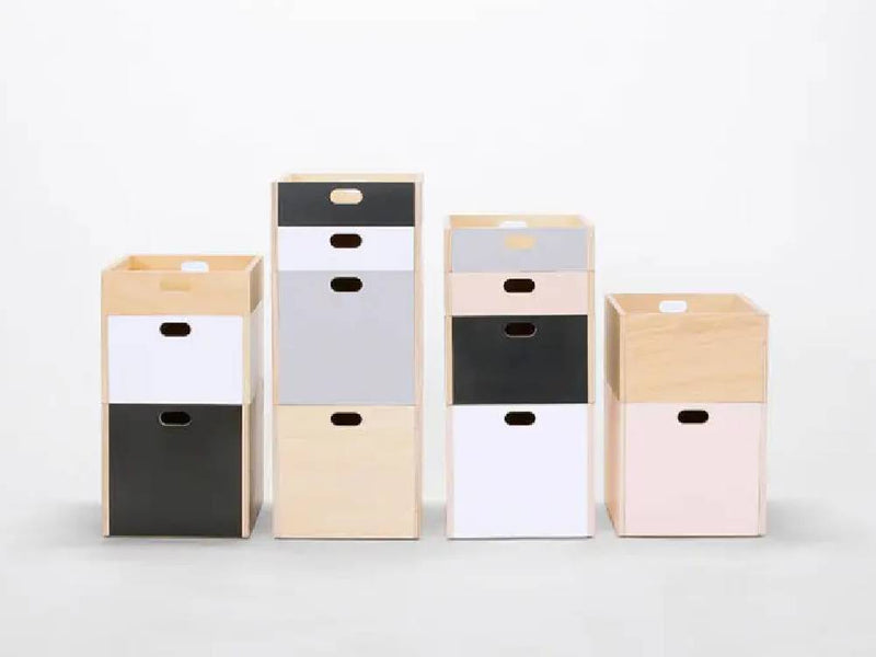 シナ合板製のモヘイムリンデンボックス。引き出しと棚が付いたナチュラルデザインの収納ボックス。