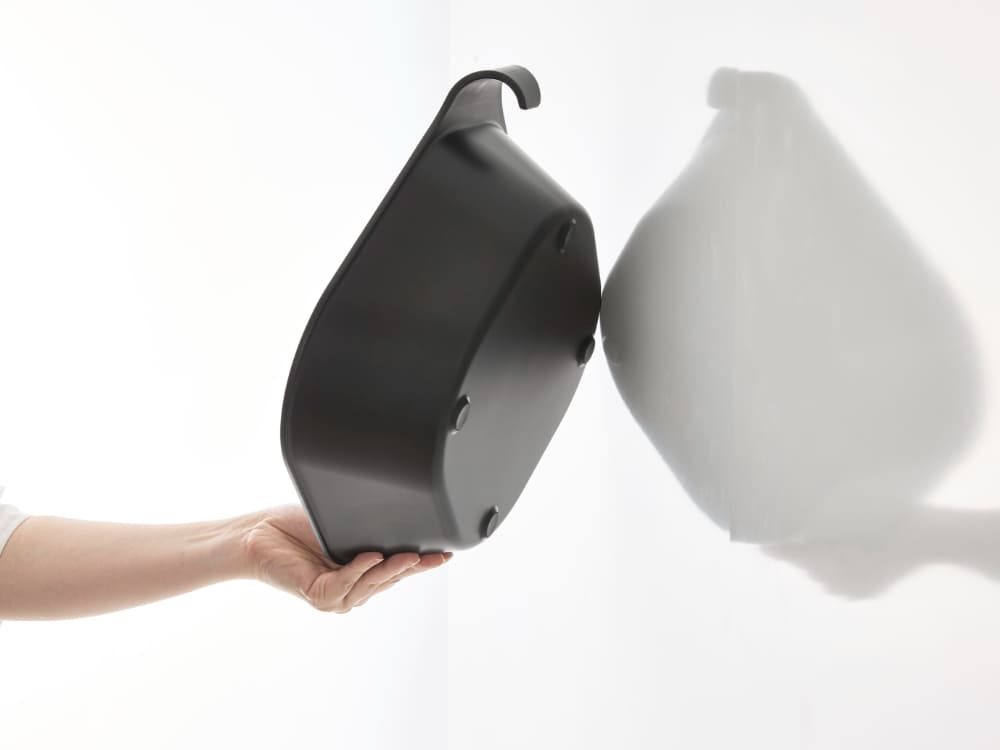 銀色のプラスチック製マグネット＆引っ掛け機能を備えたタワー湯おけ