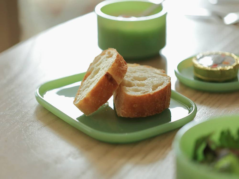 【ideaco/イデアコ】ホウケイ酸ガラス製の四角形ミルクガラスプレート2枚セット