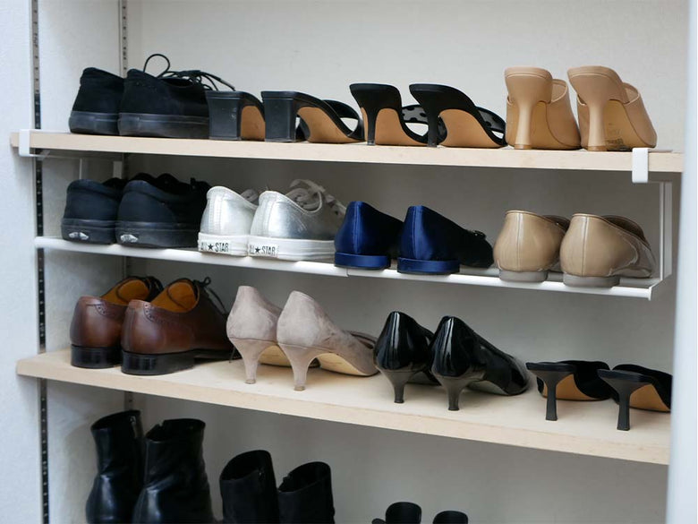 スチール製浮かせる伸縮シューズラック