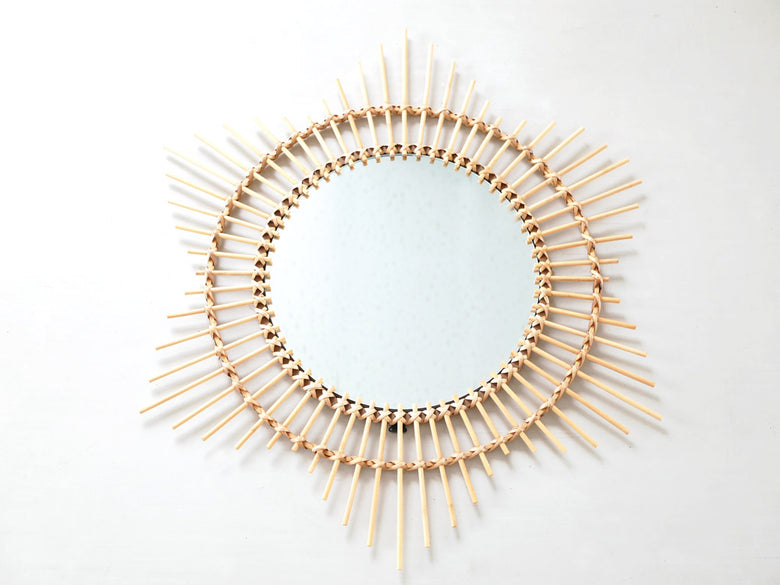 アデペシュのロッタラタンミラー、銅と真鍮の装飾