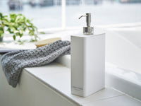 ホワイト / コンディショナー