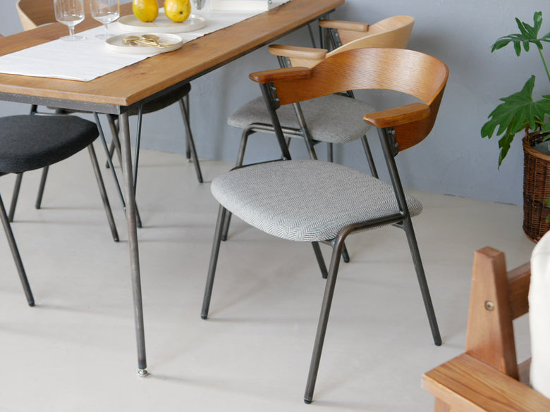 【adepeche/アデペシュ】ダニス ショートアームチェア ファブリック【受注生産品・メーカー直送・代引き不可商品】