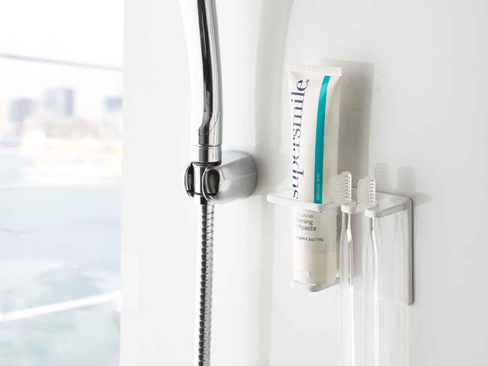 【tower/タワー】マグネットバスルームチューブ&トゥースブラシホルダー