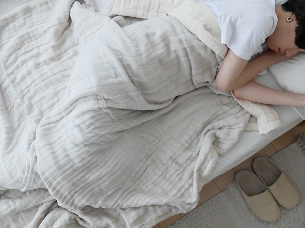 【cocomani/ココマニ】1年中使えるとろサラ5重織ガーゼケット