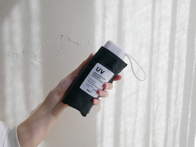 【Wpc./ダブリュピーシー】日陰を持ち歩く スマホサイズの折りたたみ傘