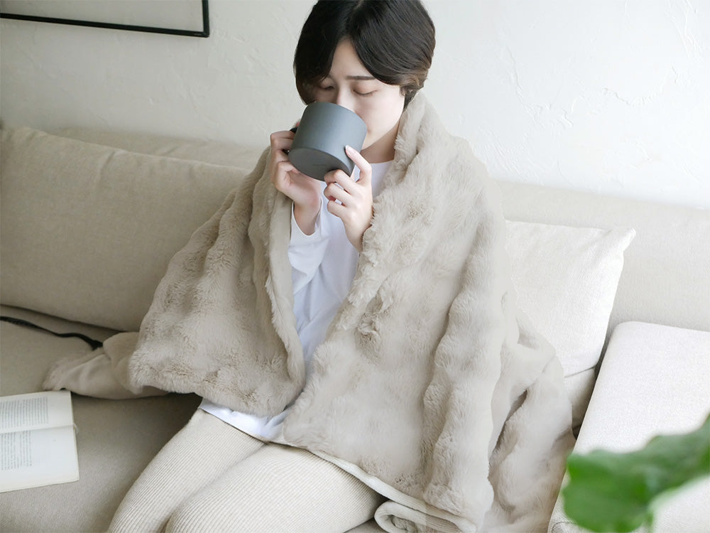 【QUADS/クワッズ】ずっと触れたくなる掛敷両用電気毛布 toron（トロン）