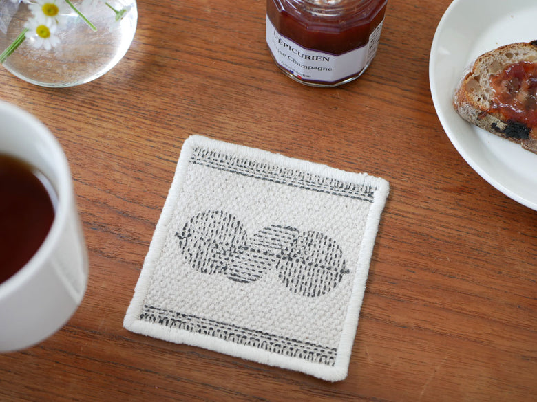 【adepeche/アデペシュ】アクセントになるテーブルファブリック