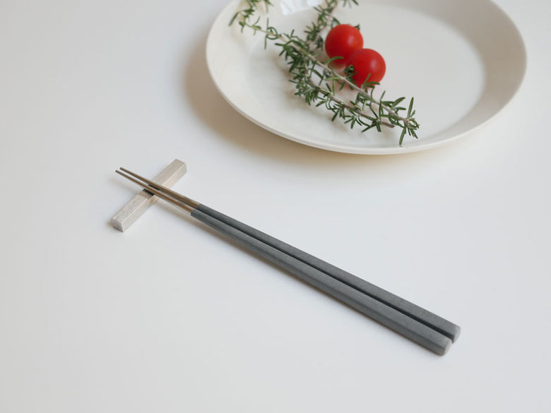 【Cutipol/クチポール】KUBE チョップスティック＆レスト