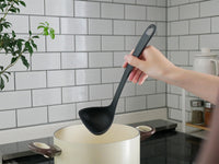 M / ダークグレー