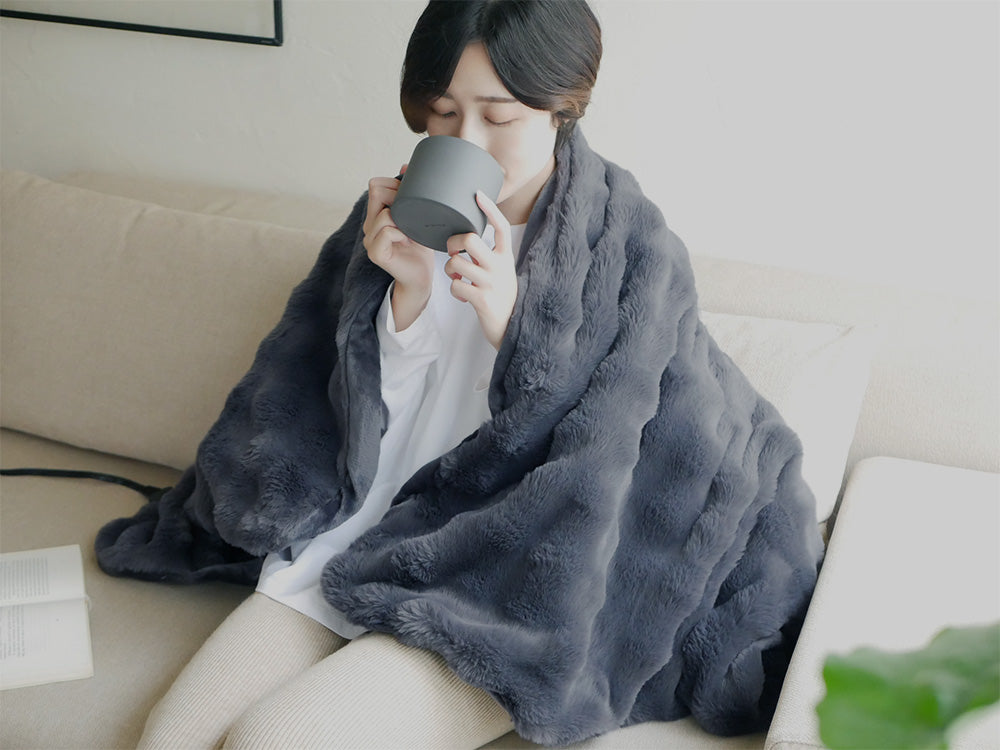 【QUADS/クワッズ】ずっと触れたくなる掛敷両用電気毛布 toron（トロン）